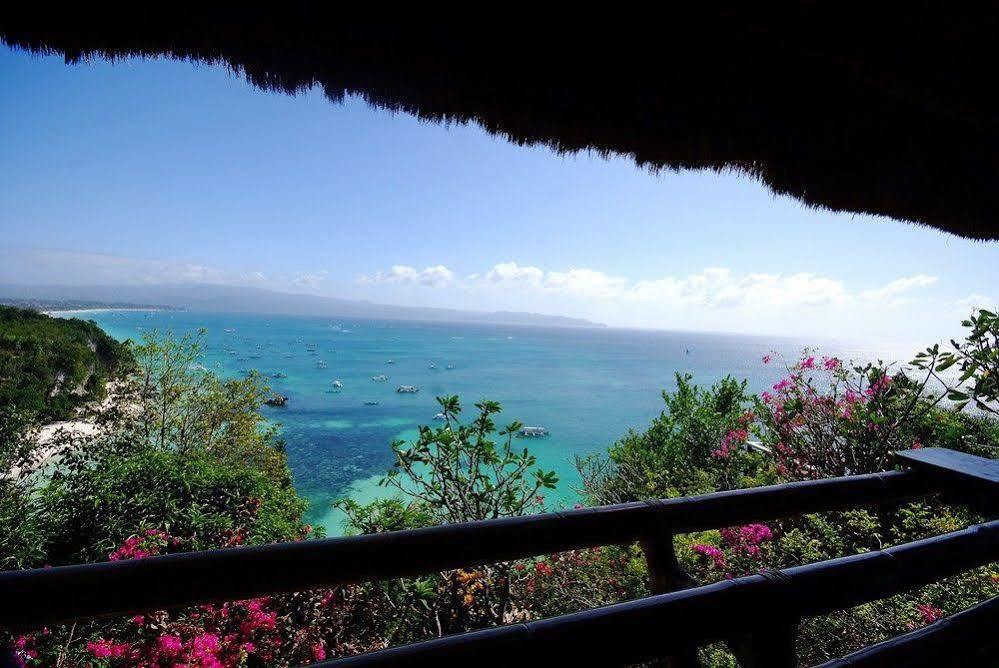 Artista Beach Villa Balabag  エクステリア 写真