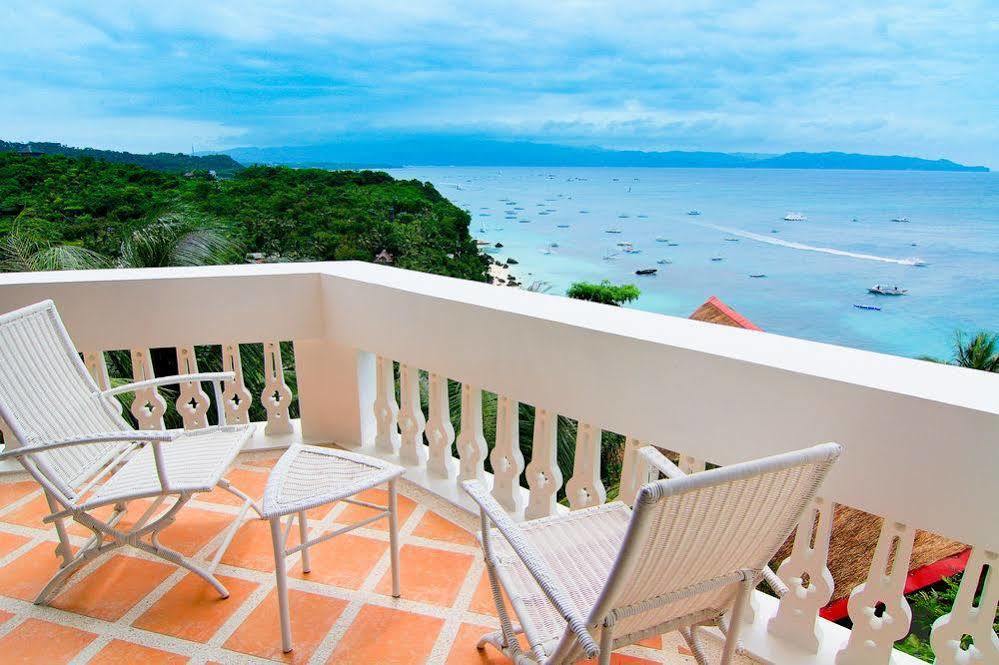 Artista Beach Villa Balabag  エクステリア 写真