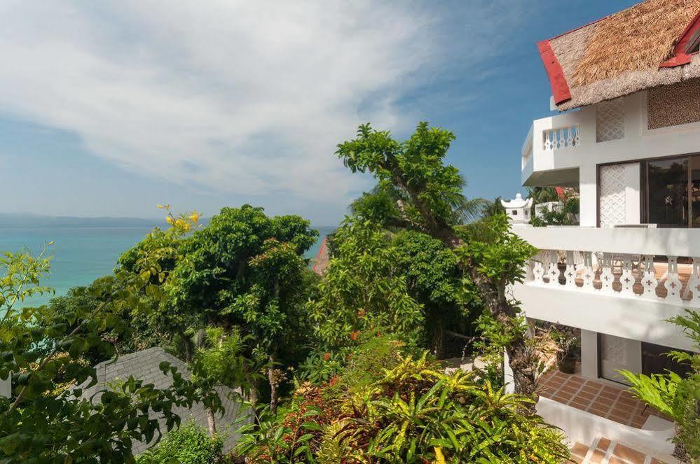 Artista Beach Villa Balabag  エクステリア 写真