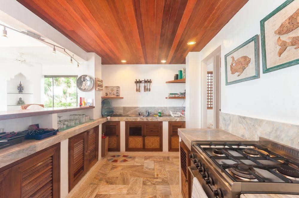 Artista Beach Villa Balabag  エクステリア 写真